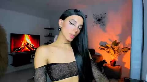 Snapshot of nilam217 chatting on 11/02/25, 01:41 Nilam online show from 11/02/25, 01:41