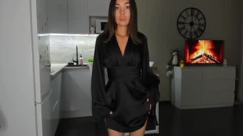 Bella online show from 09/20/25, 03:57