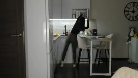 Bella online show from 03/18/26, 11:52