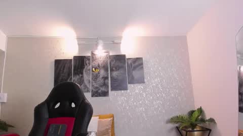 Nils online show from 09/09/25, 02:33