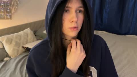 Jennet online show from 02/04/25, 07:22