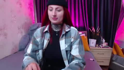 Nina online show from 04/25/26, 05:21
