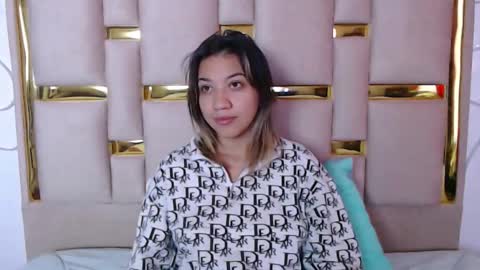 Nina Carther online show from 10/12/25, 11:09