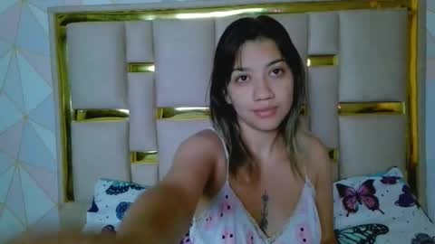 Snapshot of nina_carther chatting on 12/17/25, 10:54 Nina Carther online show from 12/17/25, 10:54