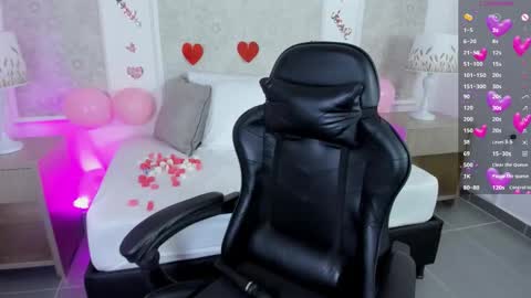 N I N A online show from 02/15/26, 12:29