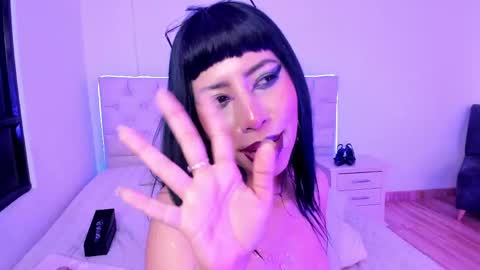 Nina Fox  online show from 05/16/26, 12:07