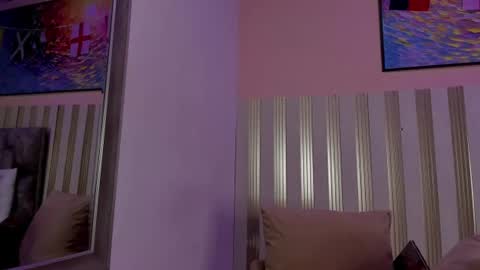 nina_glow_ online show from 06/21/26, 11:02