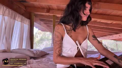 Snapshot of nina_just chatting on 10/12/25, 09:36 Nina. online show from 10/12/25, 09:36