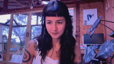 Nina.  online show from 04/18/26, 09:15