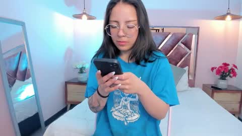 Nina myers online show from 11/10/25, 10:58