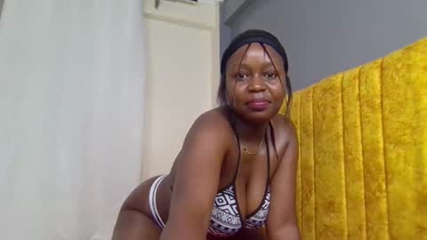 Nina online show from 10/02/25, 04:08