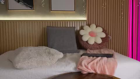 NINA online show from 03/11/26, 12:44