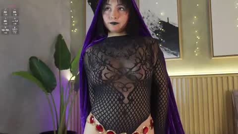 Snapshot of nina_soul chatting on 06/15/26, 12:40 NINA online show from 06/15/26, 12:40