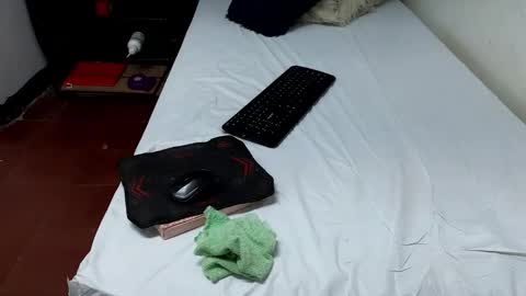 Ninaa fox online show from 01/18/25, 03:38