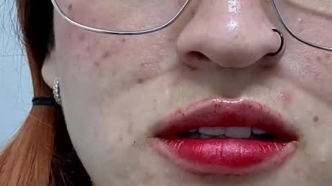 Ninaa fox online show from 02/17/25, 10:58