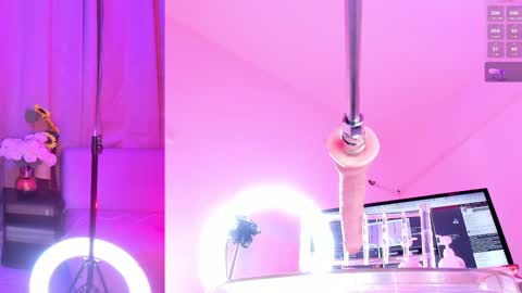 Snapshot of ninacapelli chatting on 10/09/25, 06:11 Valentina online show from 10/09/25, 06:11