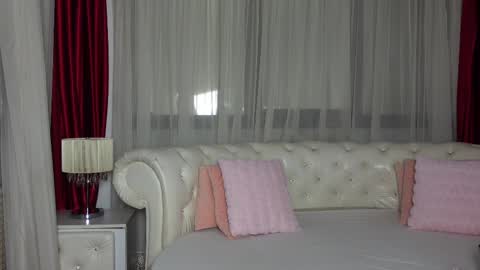 Snapshot of ninacrystal chatting on 02/11/25, 06:40 NinaCrystal online show from 02/11/25, 06:40