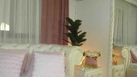 Snapshot of ninacrystal chatting on 07/20/26, 10:39 NinaCrystal online show from 07/20/26, 10:39