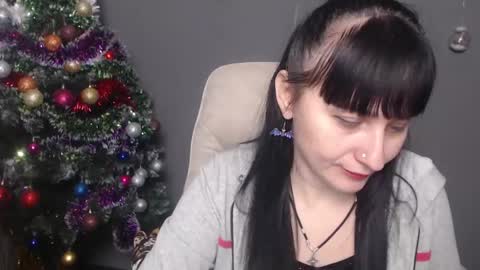 ninaflawlees online show from 12/17/25, 12:55