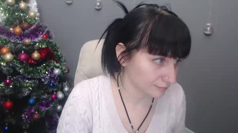 ninaflawlees online show from 12/19/25, 01:18