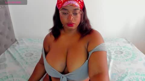 Valentina online show from 02/18/26, 03:19