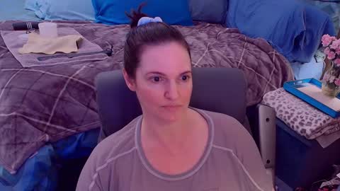 Nina Jaymes online show from 09/19/25, 10:21