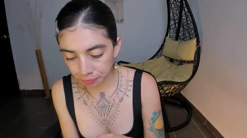 ninamonroee online show from 02/13/25, 11:15