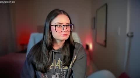 Snapshot of ninavolkov chatting on 03/09/25, 10:52 ninavolkov online show from 03/09/25, 10:52