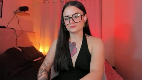 Snapshot of ninavolkov chatting on 09/08/25, 09:25 ninavolkov online show from 09/08/25, 09:25