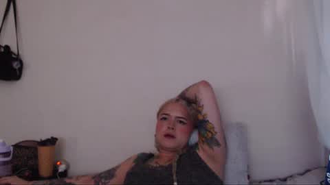 Snapshot of ninaxxstorm chatting on 12/12/24, 09:37 Nina online show from 12/12/24, 09:37