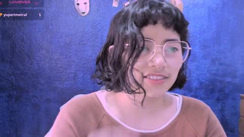 Nina online show from 01/10/25, 12:58