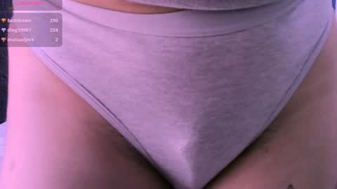 Nina online show from 01/20/25, 06:32