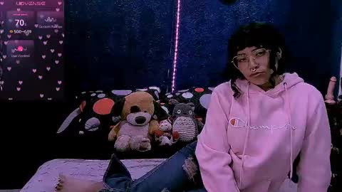 Nina online show from 05/19/26, 03:40