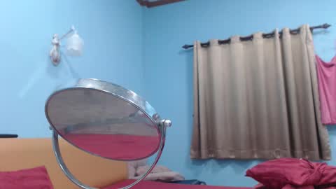 ninew online show from 10/09/25, 03:32