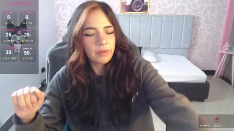 Snapshot of ninfa_ch chatting on 12/11/24, 11:19 Ninfa online show from 12/11/24, 11:19