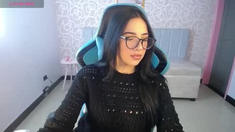 Snapshot of ninfa_ch chatting on 01/28/25, 11:17 Ninfa online show from 01/28/25, 11:17