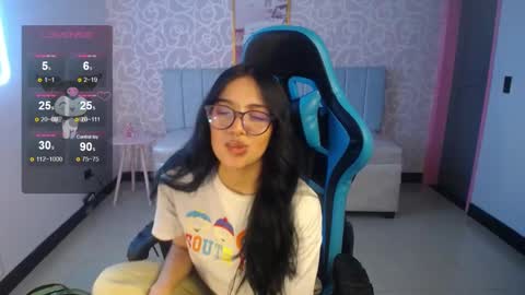 Snapshot of ninfa_ch chatting on 02/04/25, 03:36 Ninfa online show from 02/04/25, 03:36