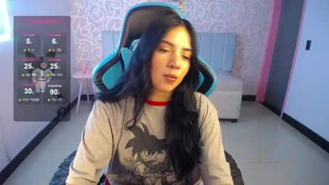 Snapshot of ninfa_ch chatting on 02/06/25, 04:25 Ninfa online show from 02/06/25, 04:25