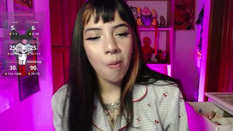 Snapshot of ninfa_ch chatting on 12/18/25, 12:49 Ninfa online show from 12/18/25, 12:49