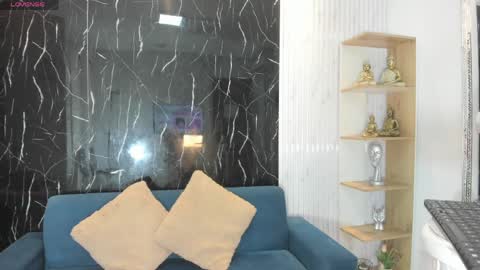 nini_beyker online show from 03/28/26, 12:27