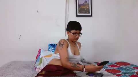 nini_smith online show from 04/08/26, 05:29