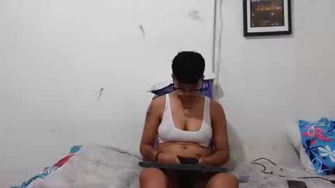 nini_smith online show from 04/17/26, 04:59