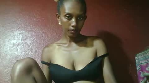 ninie246746 online show from 01/14/25, 04:57