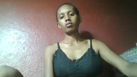 ninie246746 online show from 01/26/25, 08:46