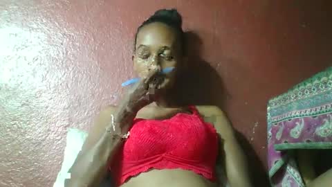 ninie246746 online show from 01/28/25, 05:11