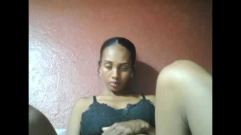 ninie246746 online show from 02/13/25, 05:58