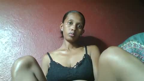 ninie246746 online show from 02/14/25, 02:33