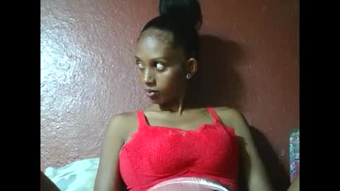 ninie246746 online show from 02/22/25, 05:34