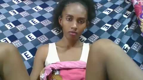 ninie246746 online show from 02/26/26, 08:08