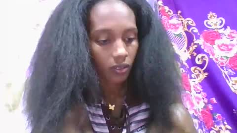 ninie246746 online show from 03/18/26, 07:55